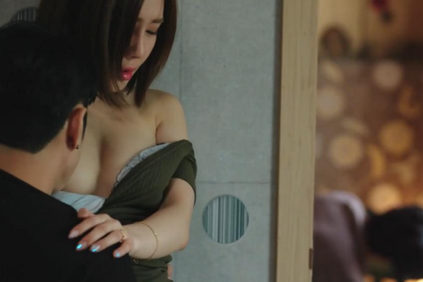 phim siêu nhân sex Chơi lỗ đít ghệ váy đỏ dâm đãng